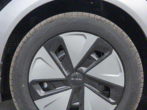 2023�� Plus 610 ������