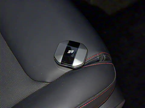 2025�� 2.0TD XWD �Զ�����+�ӳ��� 7��