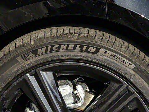 2025�� 260TURBO ��Ӣ��