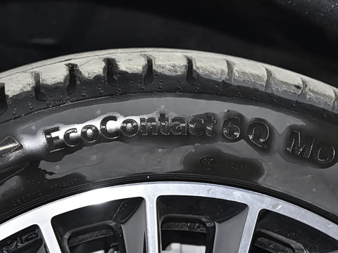 2025�� GLC 300 4MATIC ����SUV