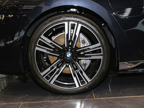 2023�� eDrive50L ����M�˶���װ