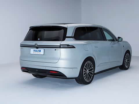 2025�� ����Ultra+ �߶���