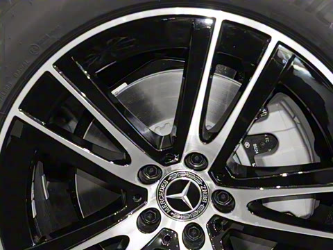 2025�� �Ŀ� GLC 260 L 4MATIC ������