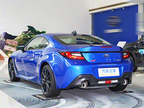 2025�� 2.4L �ֶ���EyeSight STI Sport type RS