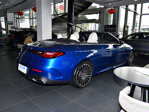 2025�� CLE 260 ������ܳ�