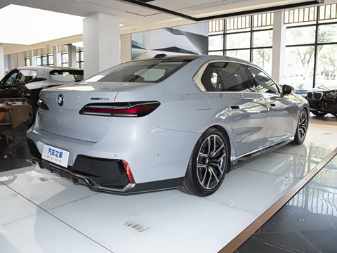 2023�� eDrive50L ����M�˶���װ