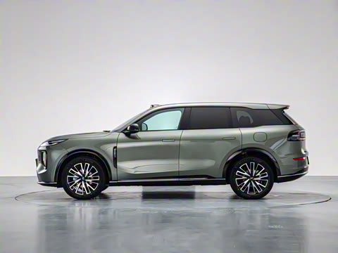 2025�� 215�����콢PLUS