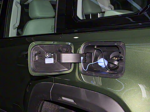 2024�� 2.0D ȫ�µ���Ӣ�۴�Խ��