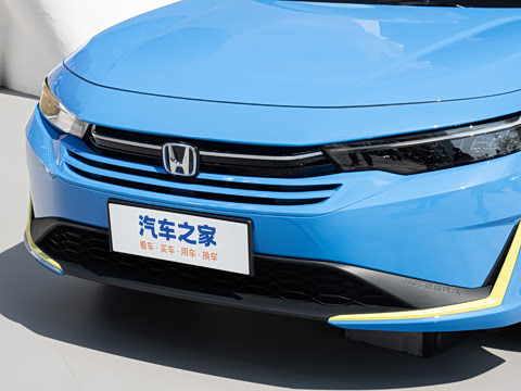 2025�� 2.0L e:HEV �񡤿Ƽ���