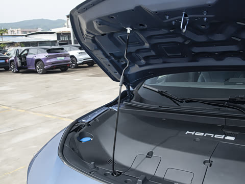 2025�� ����������Max