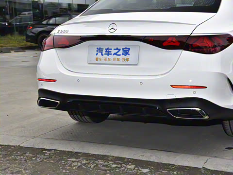 2025�� E 300 �������˶���