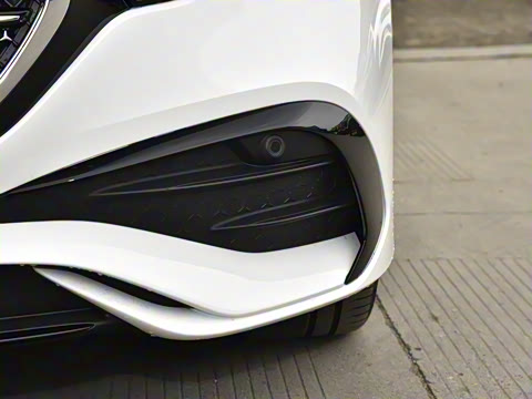 2025�� E 300 �������˶���