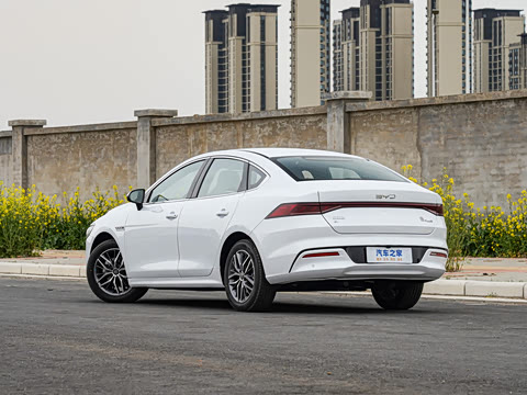 2025�� EV 510KM ���а�