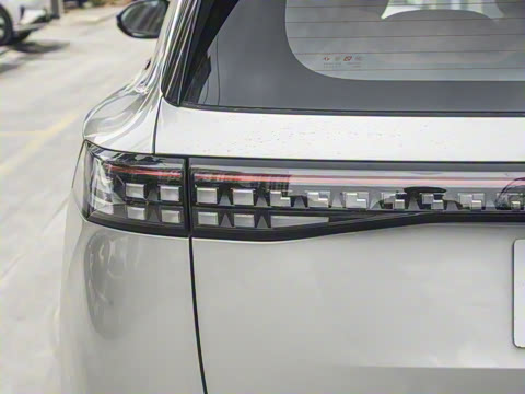 2025�� 636Ultra���Ȱ� 6��