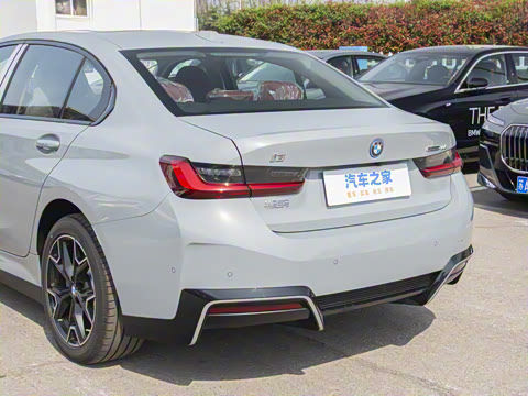 2025�� eDrive 40 L ��ҹ��װ