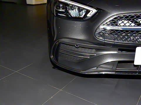 2025�� �Ŀ� C 260 L �˶���