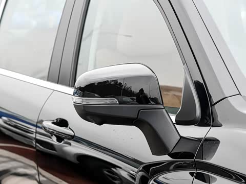 2025�� 2.0T�Զ������캽�� ����