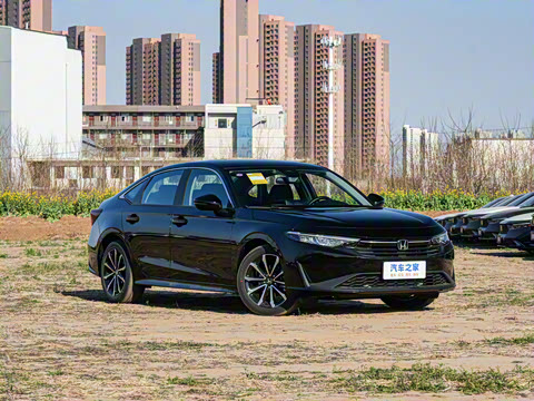 2025�� 240TURBO CVT�Ƽ���