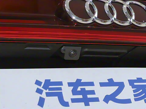 2025�� 40 TFSI quattro ����� ������װ 7��