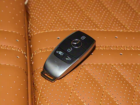 2025�� �������������