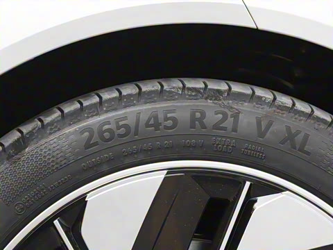 2025�� 210Ultra���̰� 6��