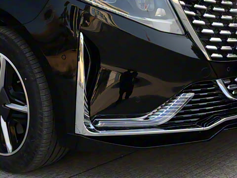 2025�� 2.0T ��Ӱ