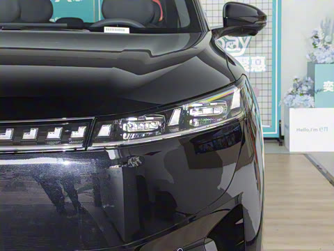 2025�� 210Ultra���Ȱ� 6��