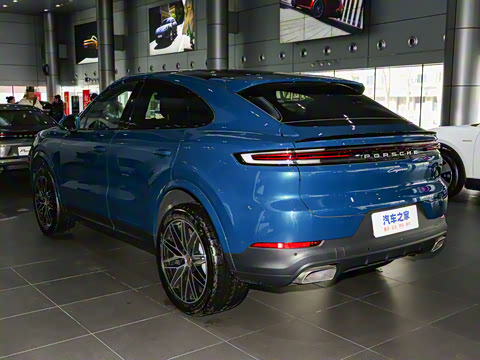 2025�� Cayenne Coup�� 3.0T