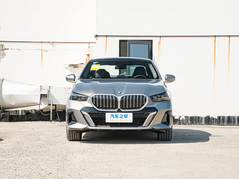 2025�� 530Li ������ M�˶���װ