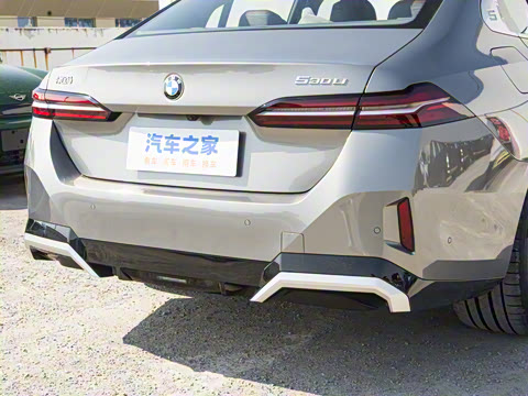 2025�� 530Li ������ M�˶���װ