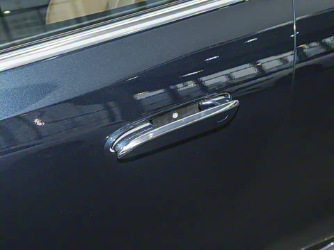 2025�� E 300 L �����