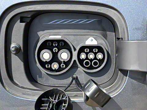 2025�� EV 670KM�����״��콢��