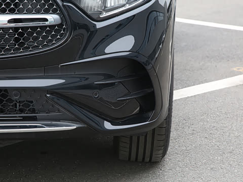 2024�� GLC 260 L 4MATIC ������ 7��