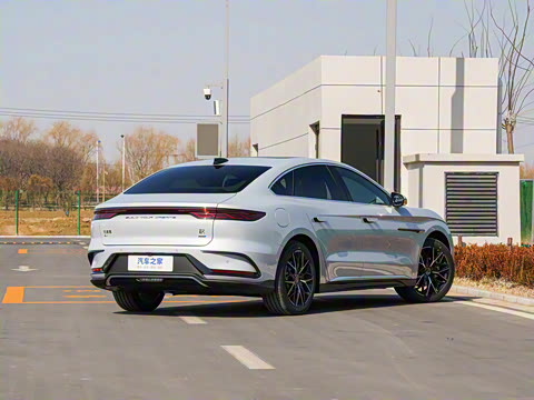 2025�� EV �Ǽݰ� 506KM�����