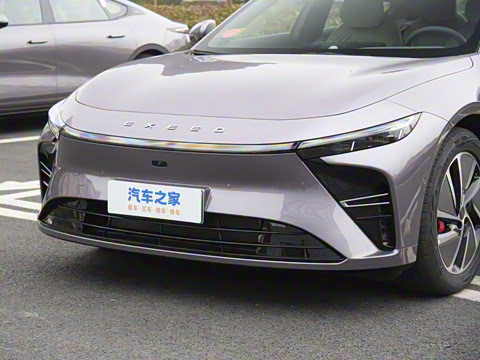 2025�� ���� Ultra �����콢