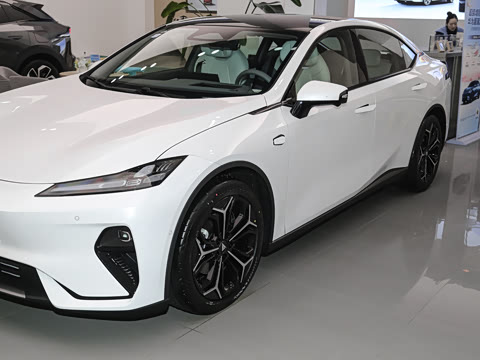 2025�� 300Max  �����Ǽ�AD PRO���̰�