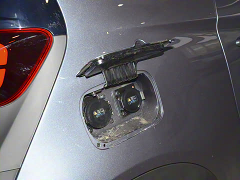 2024�� �Ŀ� �ഺ�� 251km �氮�� 25.05kWh