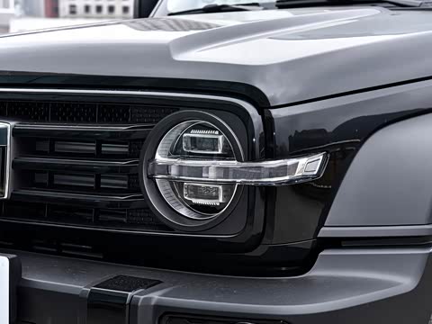 2025�� 2.0T ������