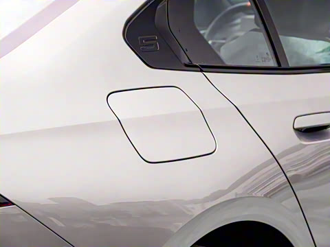 2024�� xDrive M60