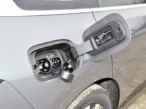 2025�� �������̰� 140��Ӣ��