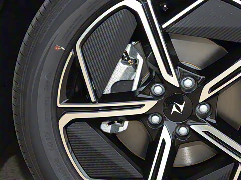 2025�� ���� 550AirѲ����