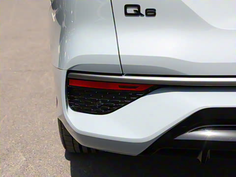 2024�� 45 TFSI quattro RS �׼����ٰ� 7��