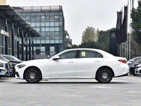 2025�� �Ŀ� C 200 L �˶���