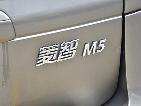 2025�� M5 1.6L ��������� 7��