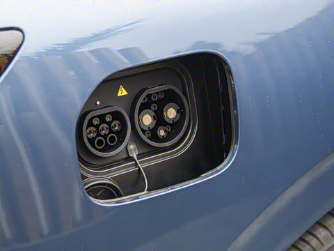 2025�� 680 ������������ Max