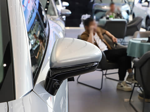 2025�� EV 701KM�����״��콢��