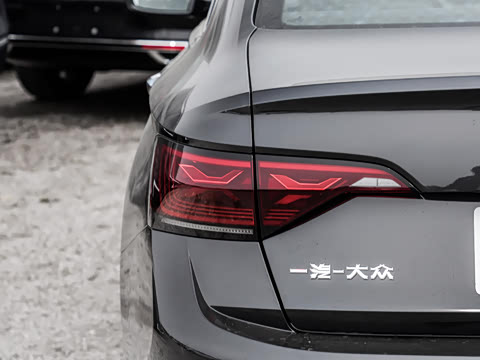 2025�� �Ŀ� 300TSI DSG��Խ��