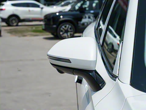 2025�� 2.0T ��������� 5��