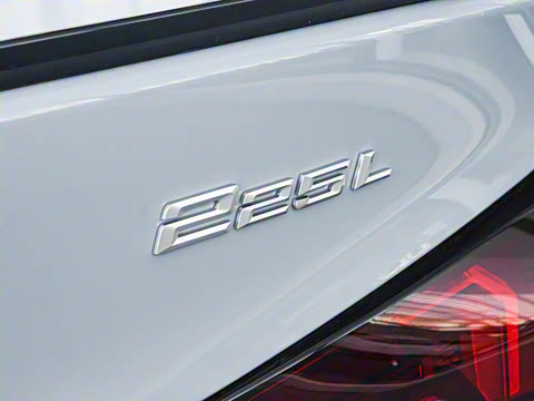 2025�� 225L M�˶���ҹ��װ