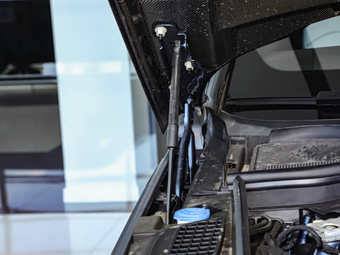 2025�� 4.4 V8 SV Edition Two